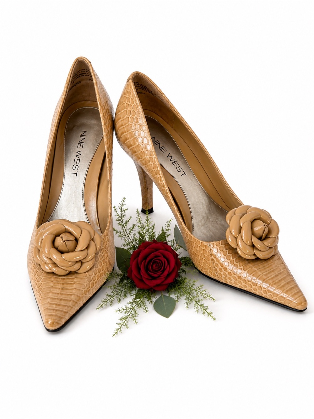 Gorgeous Nine West statement pumps in a sophisticated tan/beige